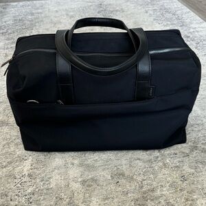 Away the everywhere bag